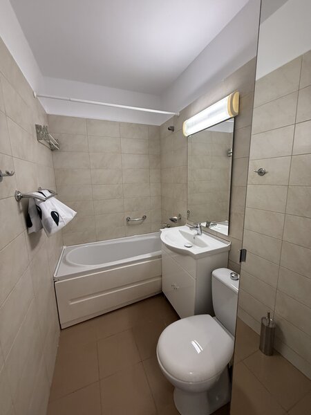 Drumul Taberei, metrou Favorit,