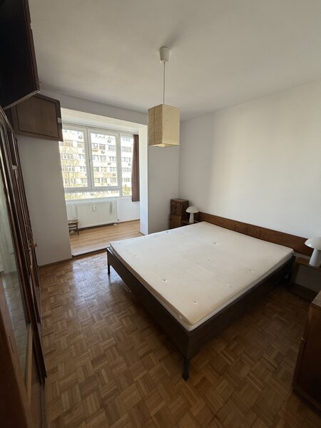 Drumul Taberei, metrou Favorit,